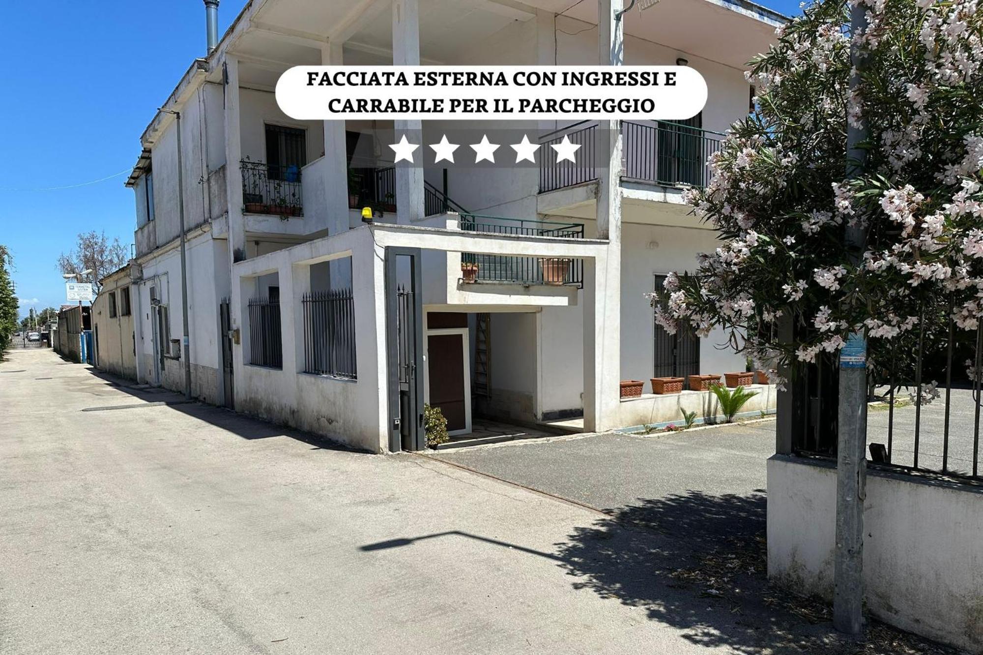 Grancomfort Tra Napoli E Caserta Castel Volturno Ngoại thất bức ảnh